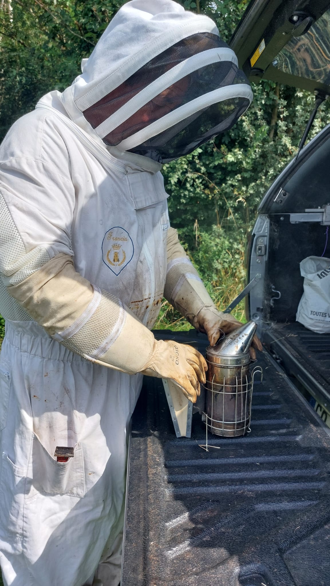 Rucher proche d’une châtaigneraie